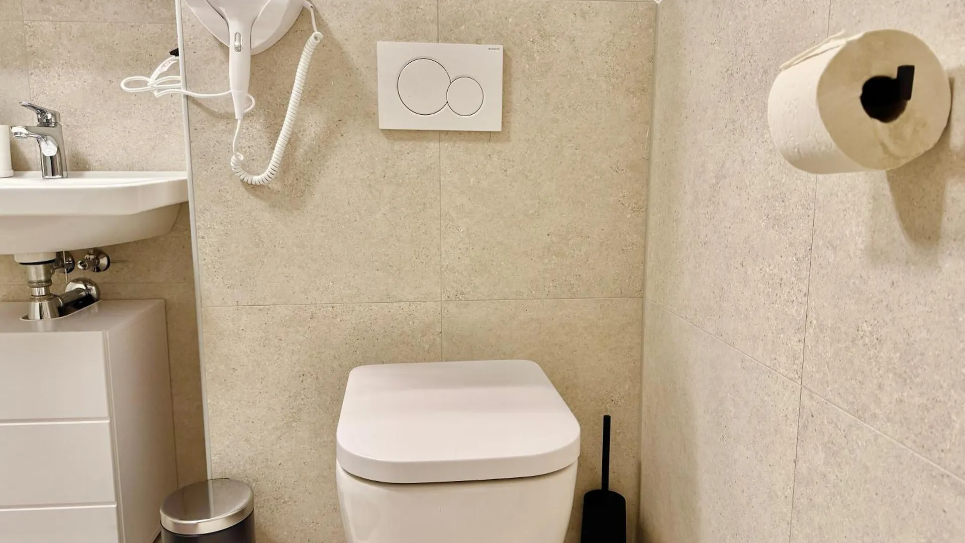 Stylish Modern Apartment With Terrace & Free Parking Vienna 0*,  Austria