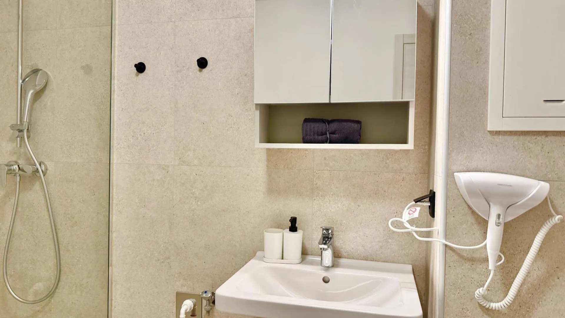 Stylish Modern Apartment With Terrace & Free Parking Vienna
