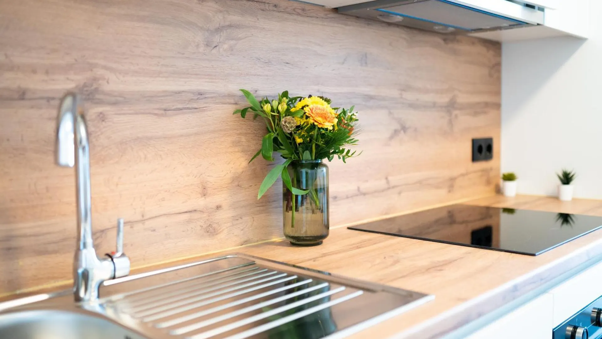 Stylish Modern Apartment With Terrace & Free Parking Vienna